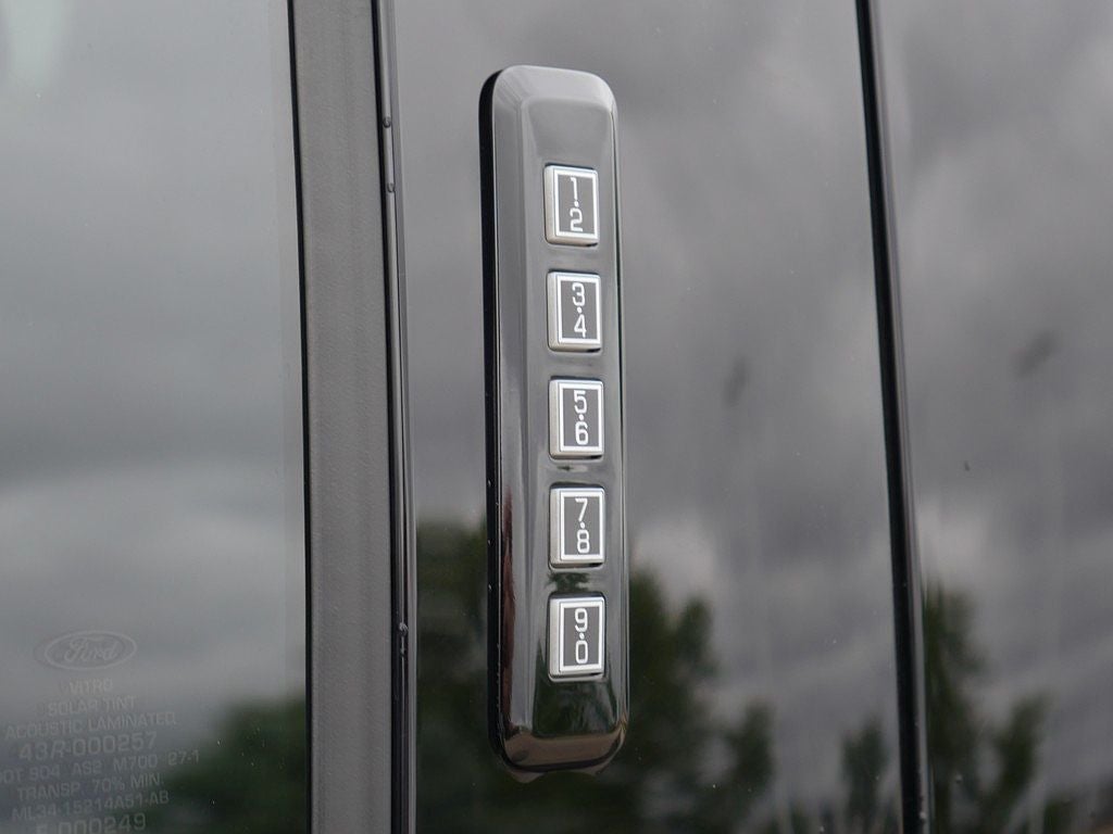 2024 Ford F-150 XLT CREW 3.5 303A