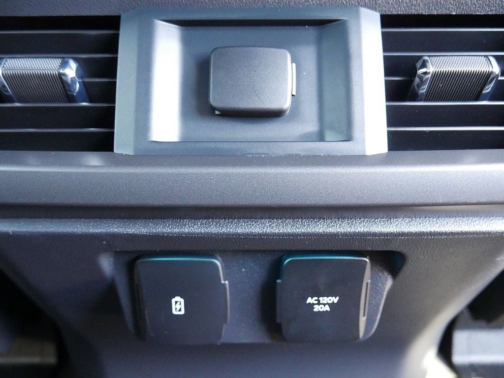 2024 Ford F-150 XLT CREW 3.5 PB 303A