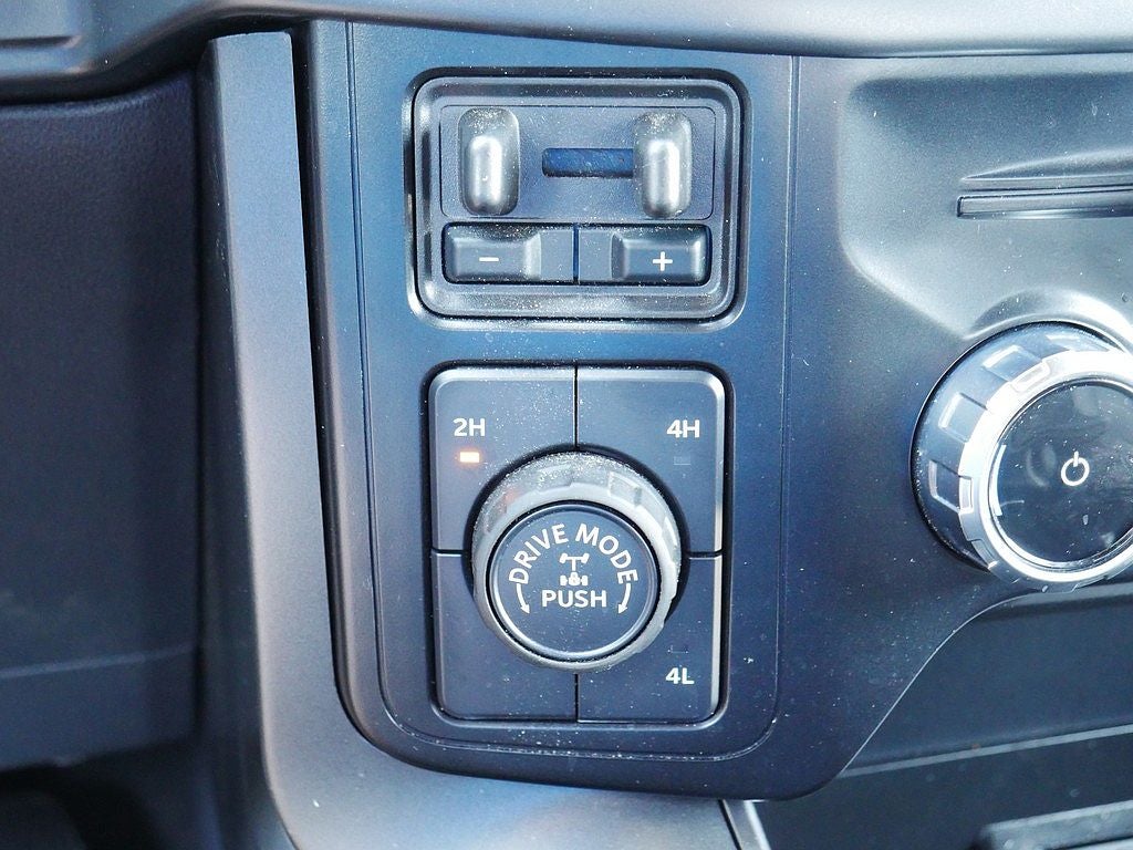 2024 Ford F-150 XLT CREW 3.5 PB 303A