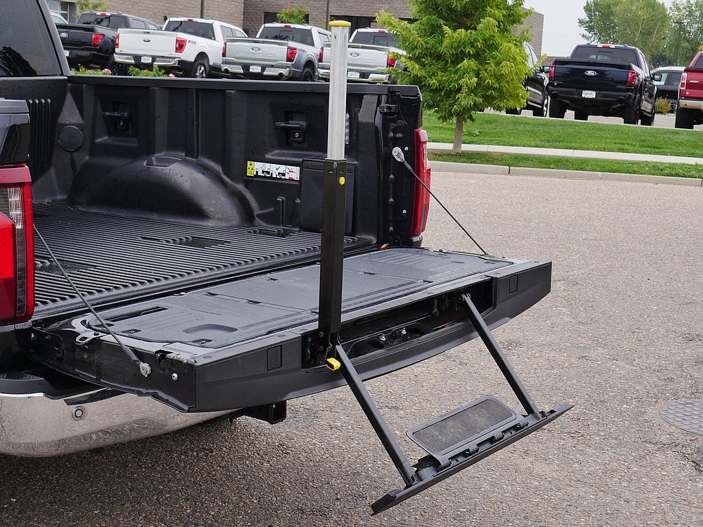 2024 Ford F-150 XLT CREW 3.5 PB 303A