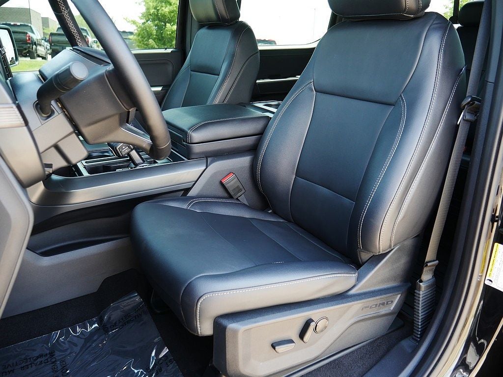 2024 Ford F-150 XLT CREW 3.5 PB 303A