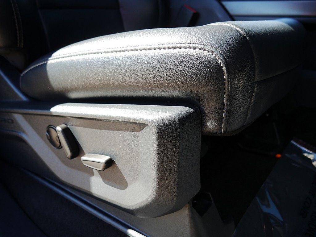2024 Ford F-150 XLT CREW 3.5 PB 303A