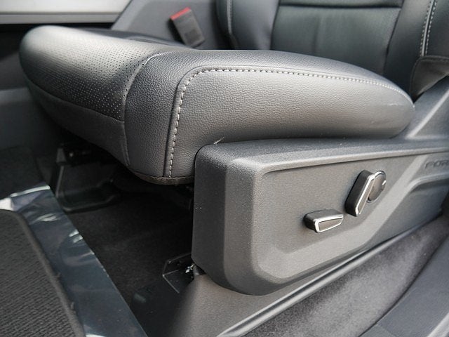 2026 Ford F-150 Lariat CREW 4WD