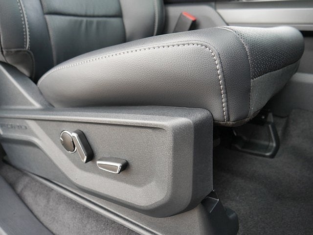 2026 Ford F-150 Lariat CREW 4WD