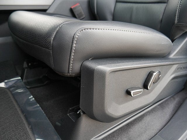 2026 Ford F-150 Lariat CREW 4WD