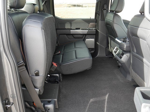 2026 Ford F-150 Lariat CREW 4WD