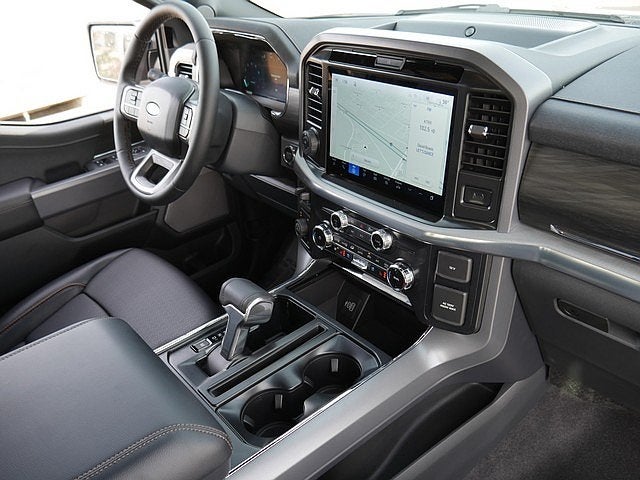 2026 Ford F-150 Lariat CREW 4WD