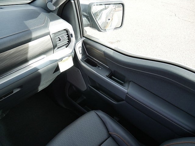 2026 Ford F-150 Lariat CREW 4WD