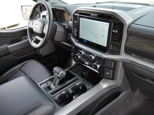 2026 Ford F-150 Lariat CREW 4WD