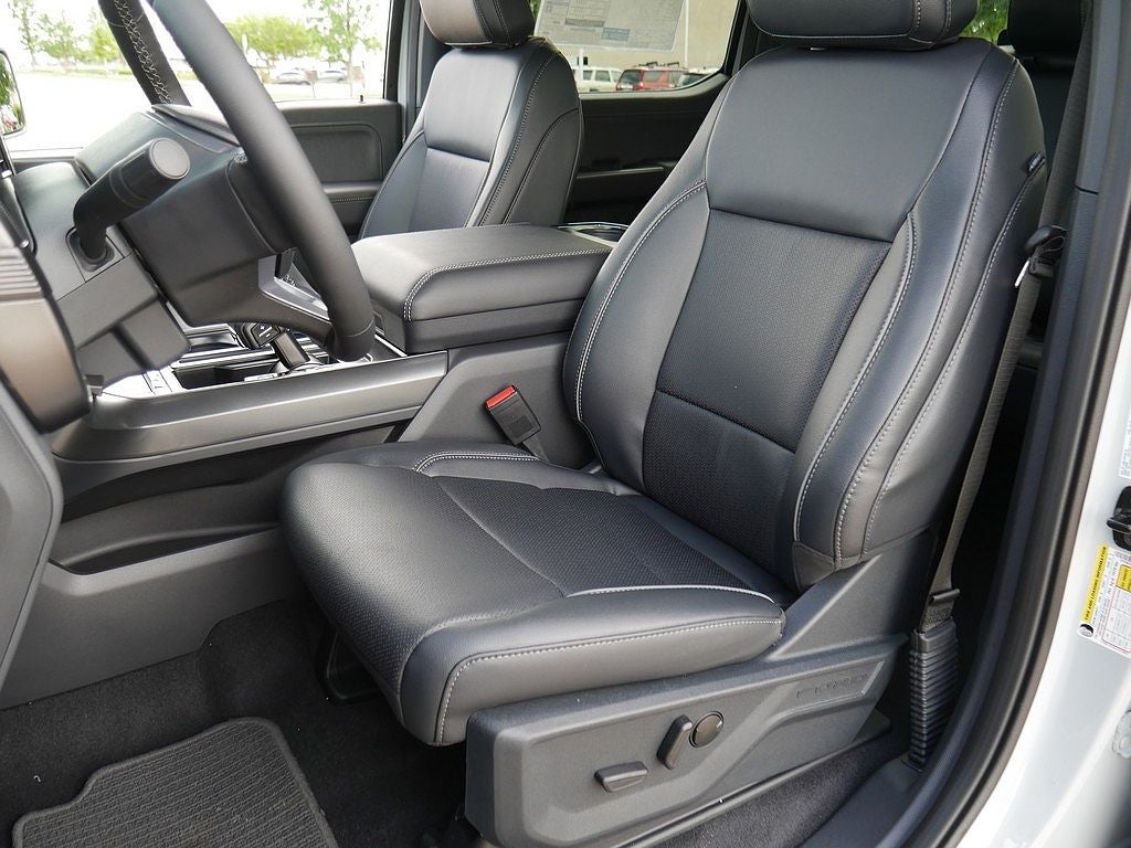 2026 Ford F-150 Lariat CREW 4WD