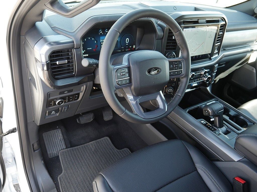 2026 Ford F-150 Lariat CREW 4WD