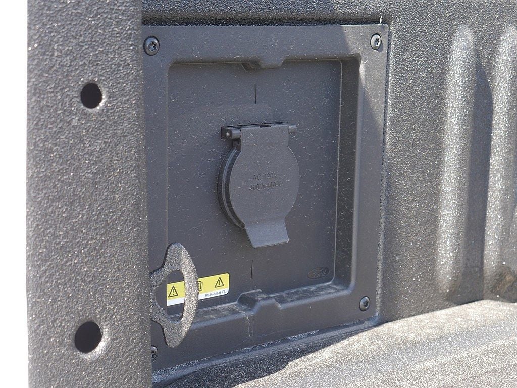 2026 Ford F-150 Lariat CREW 4WD