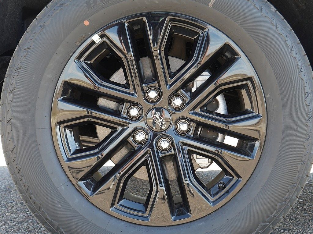 2026 Ford F-150 Lariat CREW 4WD