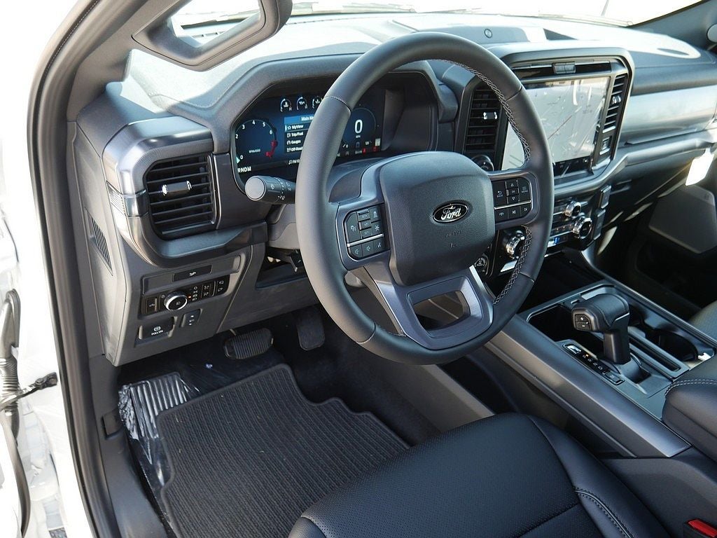 2026 Ford F-150 Lariat CREW 4WD