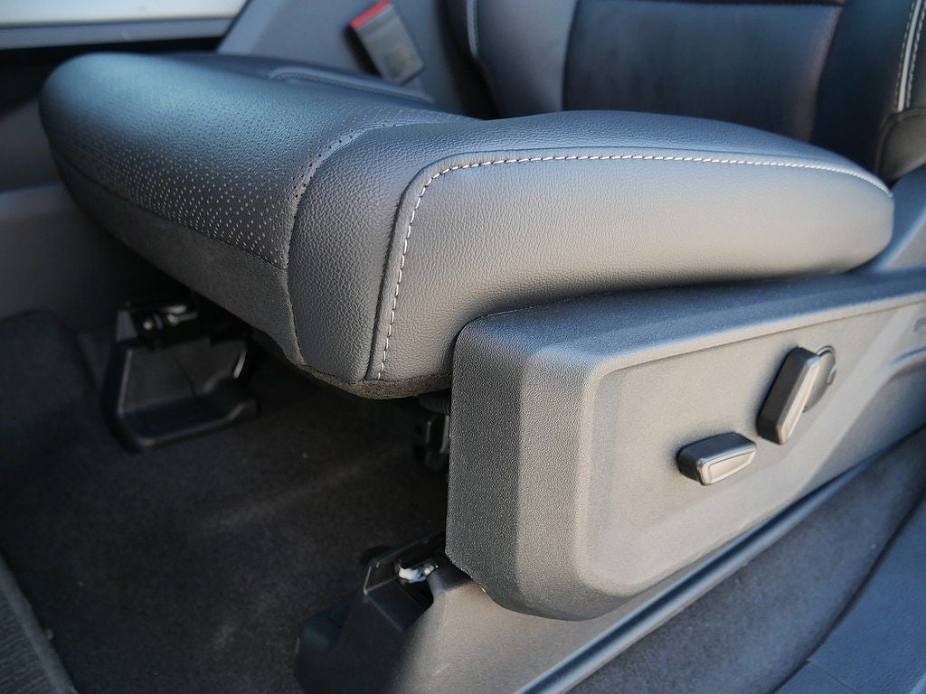 2026 Ford F-150 Lariat CREW 4WD