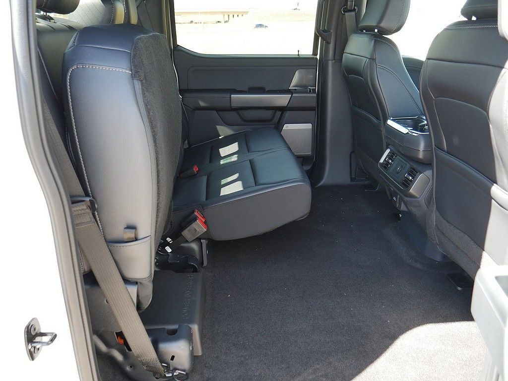 2026 Ford F-150 Lariat CREW 4WD