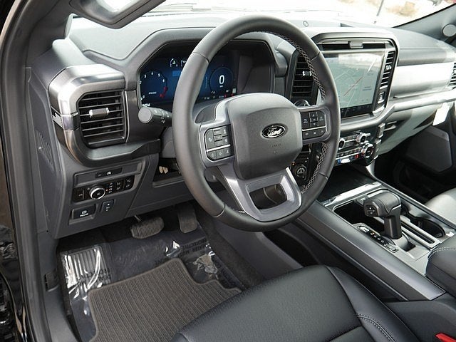 2025 Ford F-150 Lariat CREW 4WD