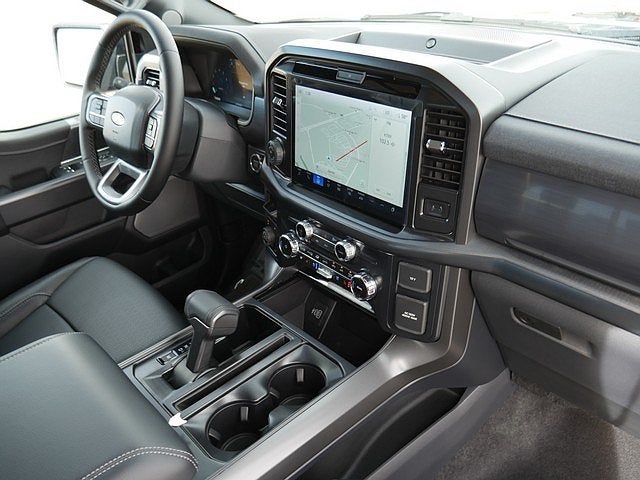 2025 Ford F-150 Lariat CREW 4WD