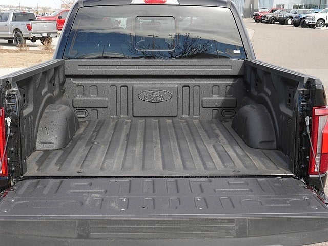 2025 Ford F-150 Lariat CREW 4WD