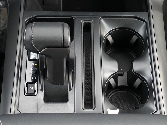 2025 Ford F-150 Lariat CREW 4WD