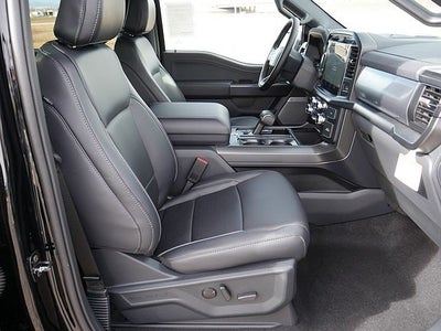 2025 Ford F-150 Lariat CREW 4WD