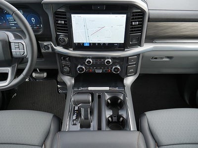 2025 Ford F-150 Lariat CREW 4WD