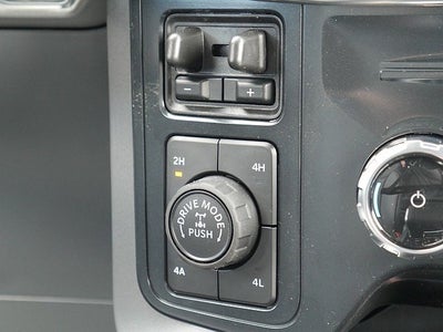 2025 Ford F-150 Lariat CREW 4WD