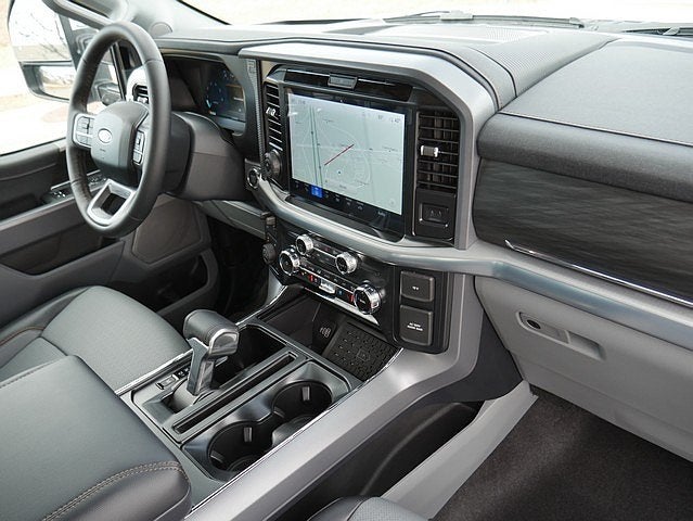 2025 Ford F-150 Lariat CREW 4WD