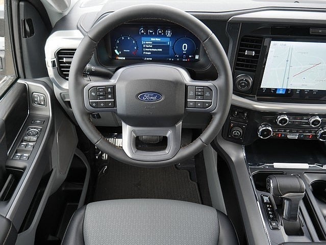 2025 Ford F-150 Lariat CREW 4WD