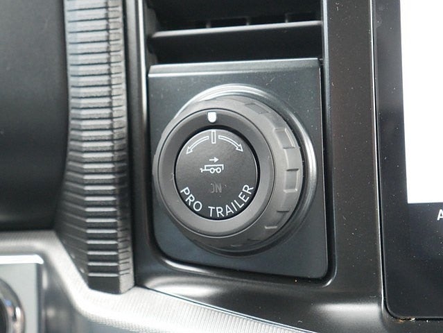 2025 Ford F-150 Lariat CREW 4WD