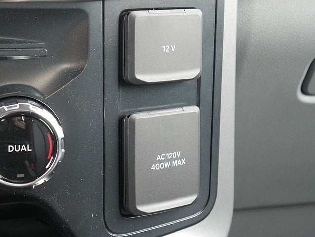 2025 Ford F-150 Lariat CREW 4WD