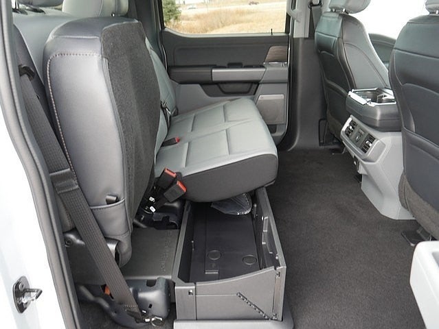 2025 Ford F-150 Lariat CREW 4WD