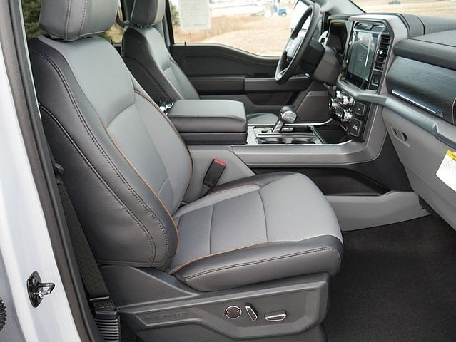 2025 Ford F-150 Lariat CREW 4WD