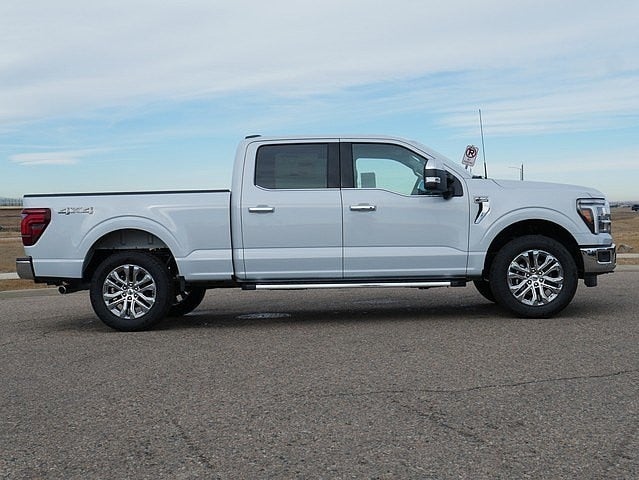 2025 Ford F-150 Lariat CREW 4WD