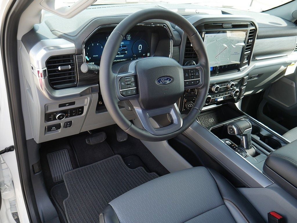 2026 Ford F-150 Lariat CREW 4WD