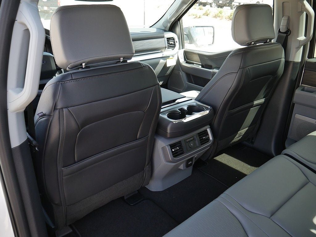 2026 Ford F-150 Lariat CREW 4WD