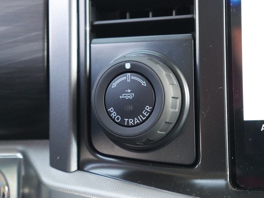 2026 Ford F-150 Lariat CREW 4WD