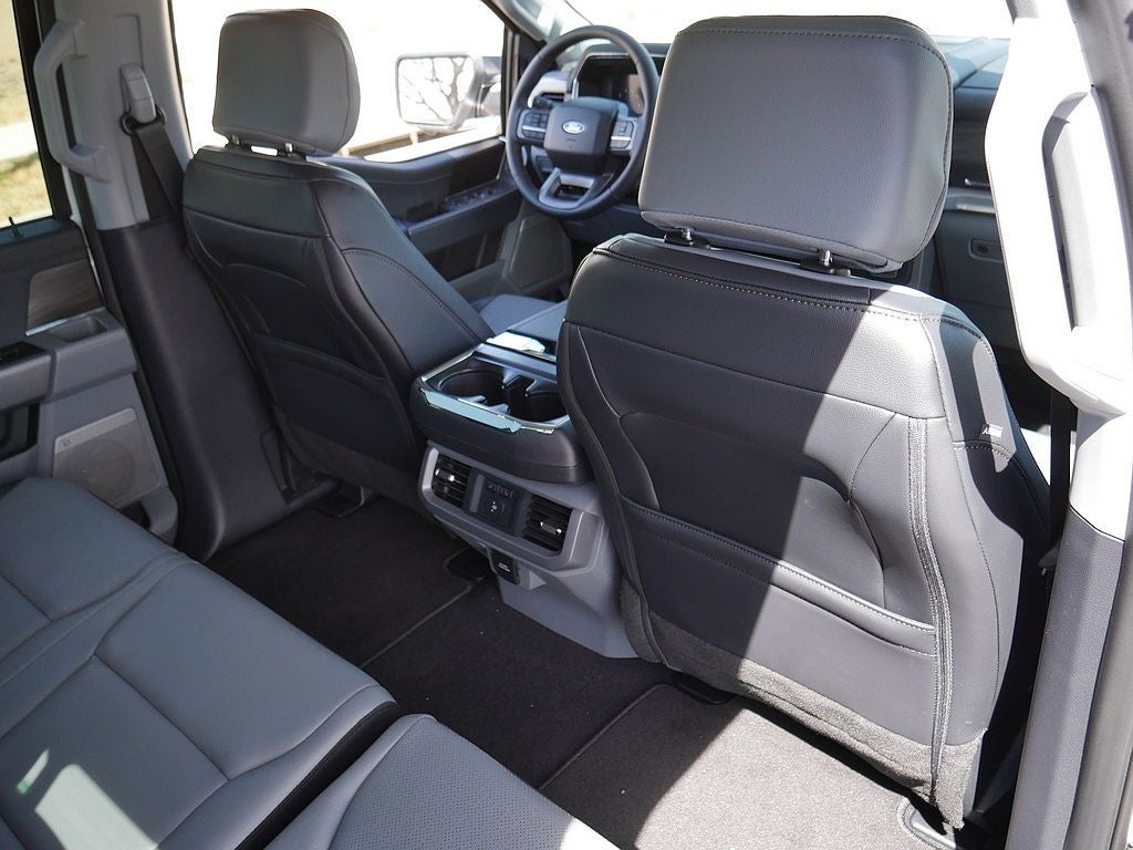 2026 Ford F-150 Lariat CREW 4WD