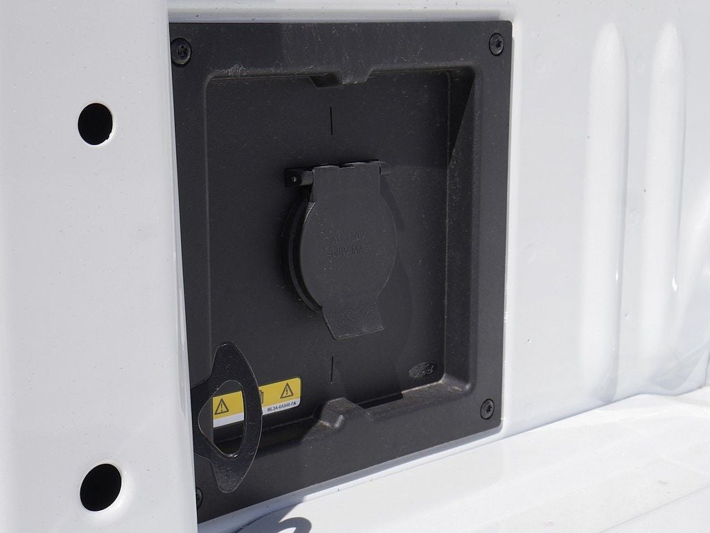 2026 Ford F-150 Lariat CREW 4WD