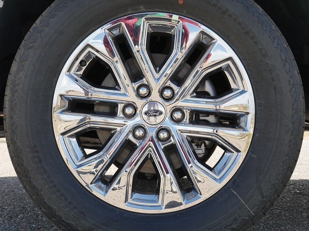 2026 Ford F-150 Lariat CREW 4WD