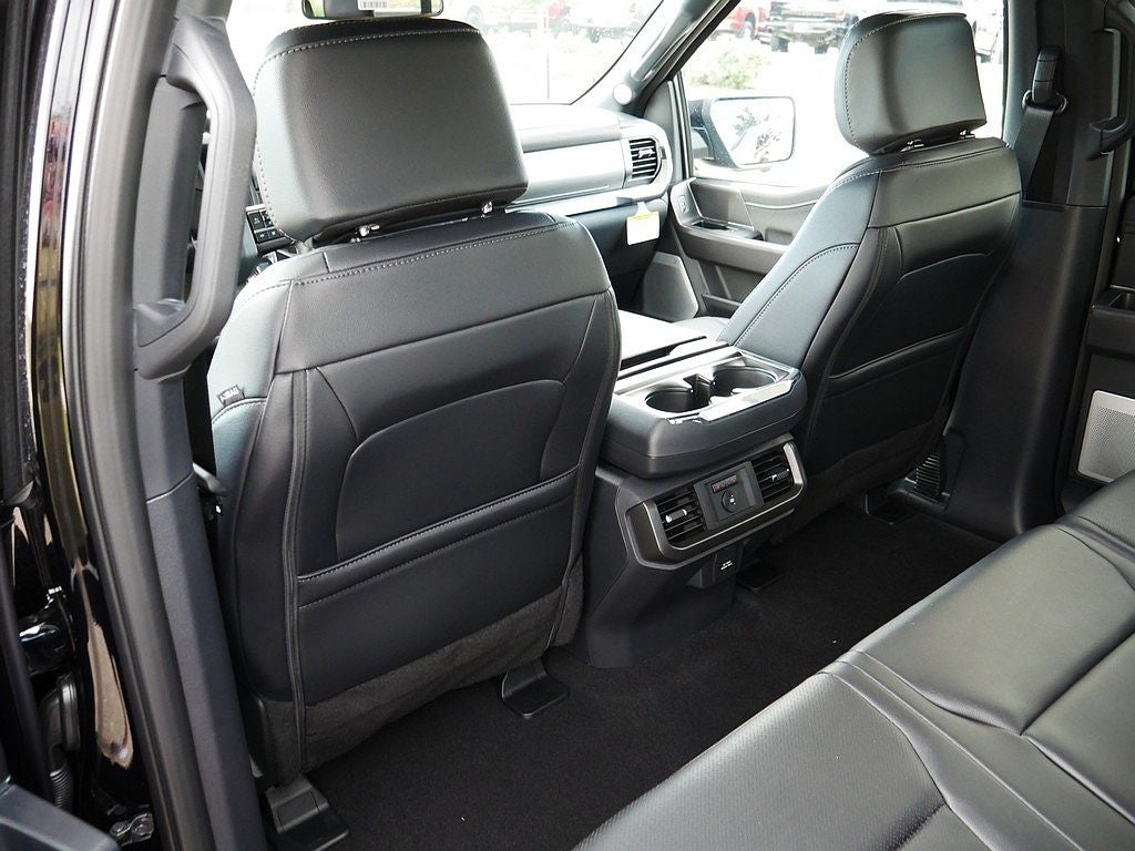 2026 Ford F-150 Lariat CREW 4WD