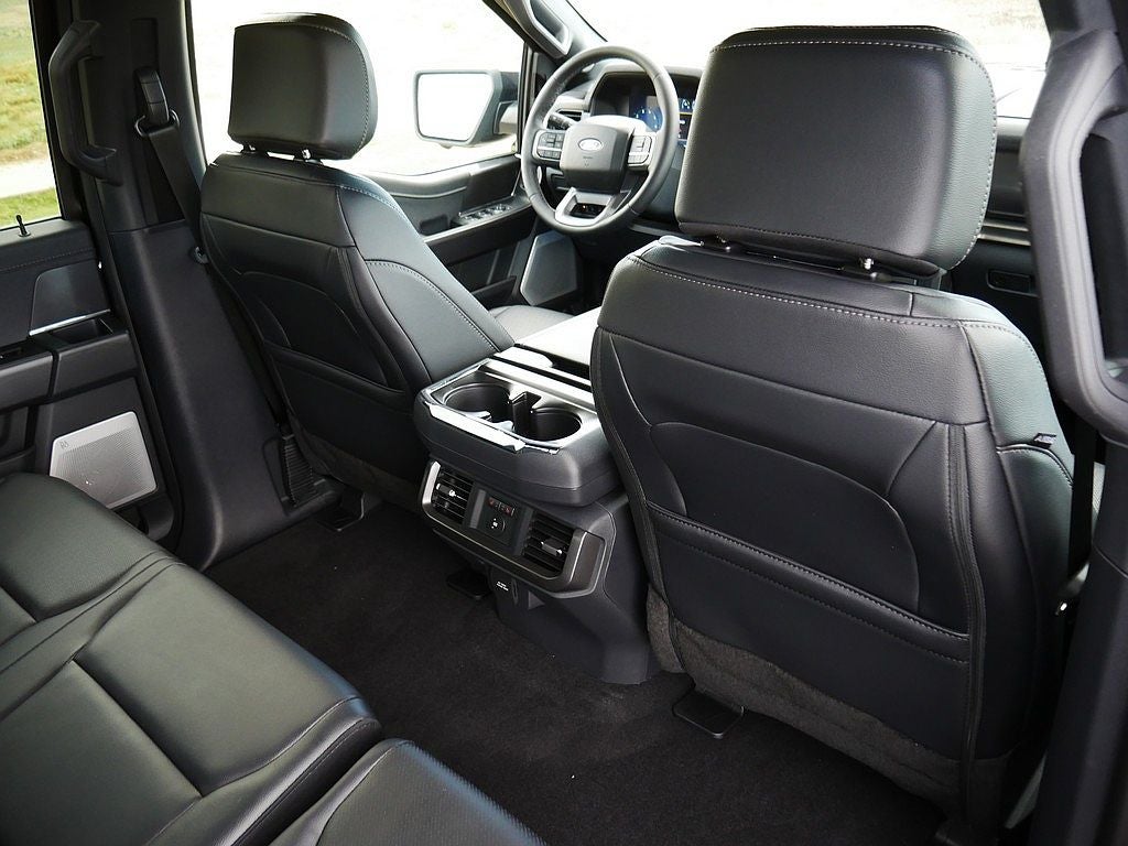 2026 Ford F-150 Lariat CREW 4WD
