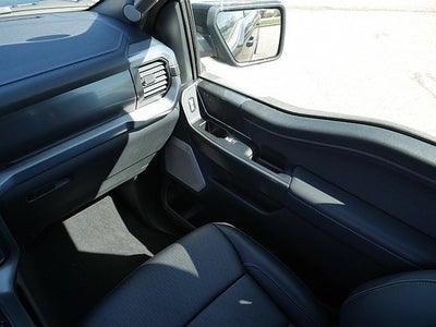 2025 Ford F-150 Lariat CREW 4WD