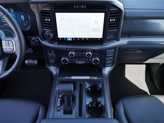 2025 Ford F-150 Lariat CREW 4WD