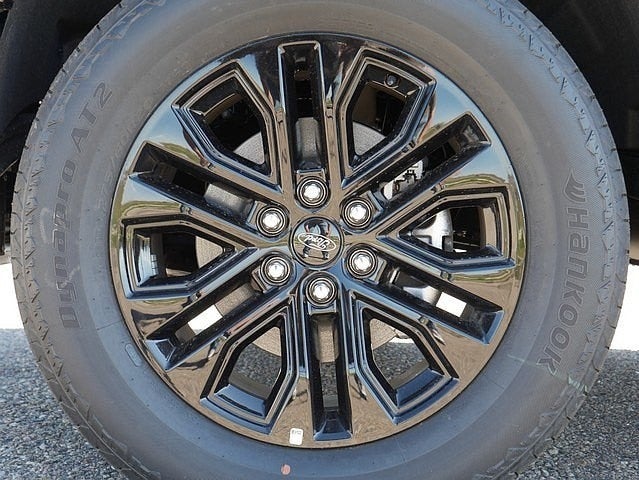 2025 Ford F-150 Lariat CREW 4WD