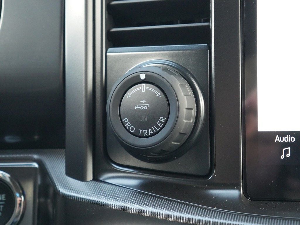 2026 Ford F-150 Lariat CREW 4WD