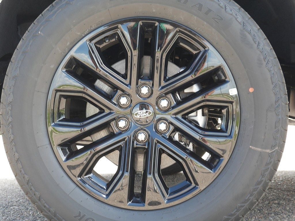 2026 Ford F-150 Lariat CREW 4WD