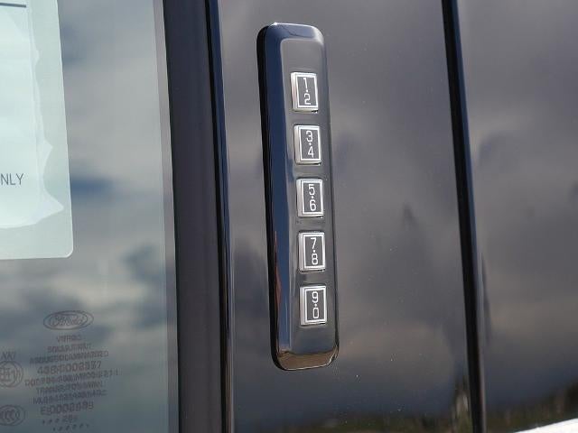 2026 Ford F-150 Lariat CREW 4WD