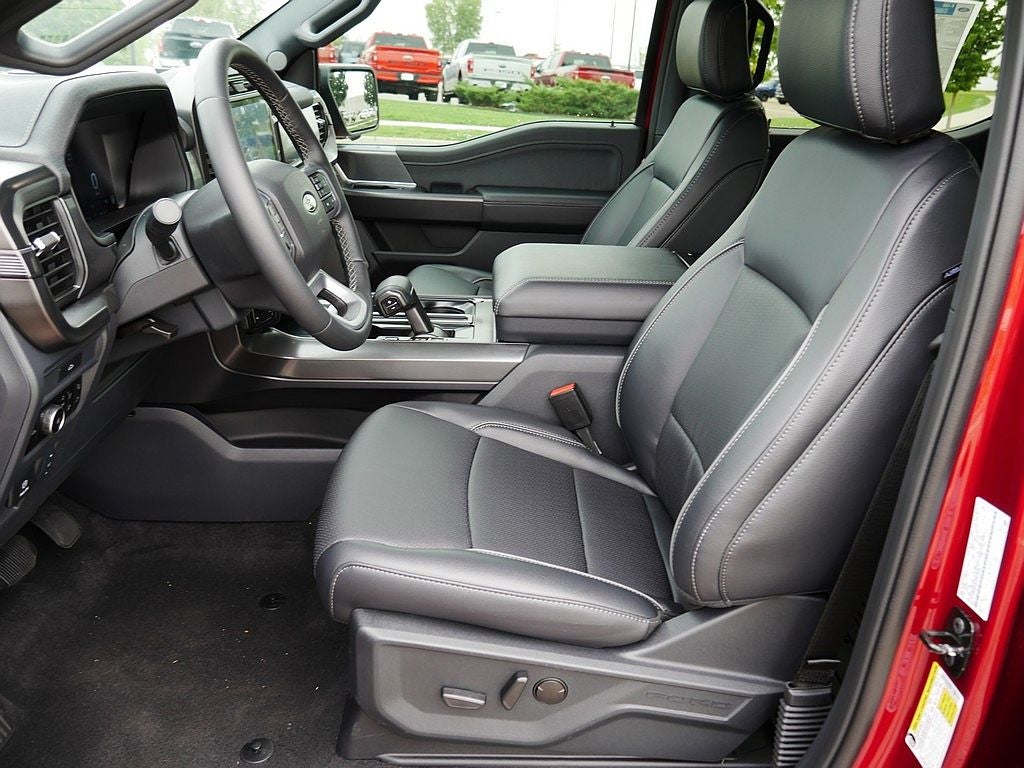 2026 Ford F-150 Lariat CREW 4WD