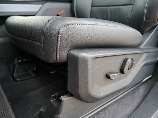 2026 Ford F-150 Lariat CREW 4WD